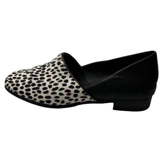 Clarks Pure Tone size 6.5M 37 EU black leather snow leopard almond toe flats - Picture 1 of 9